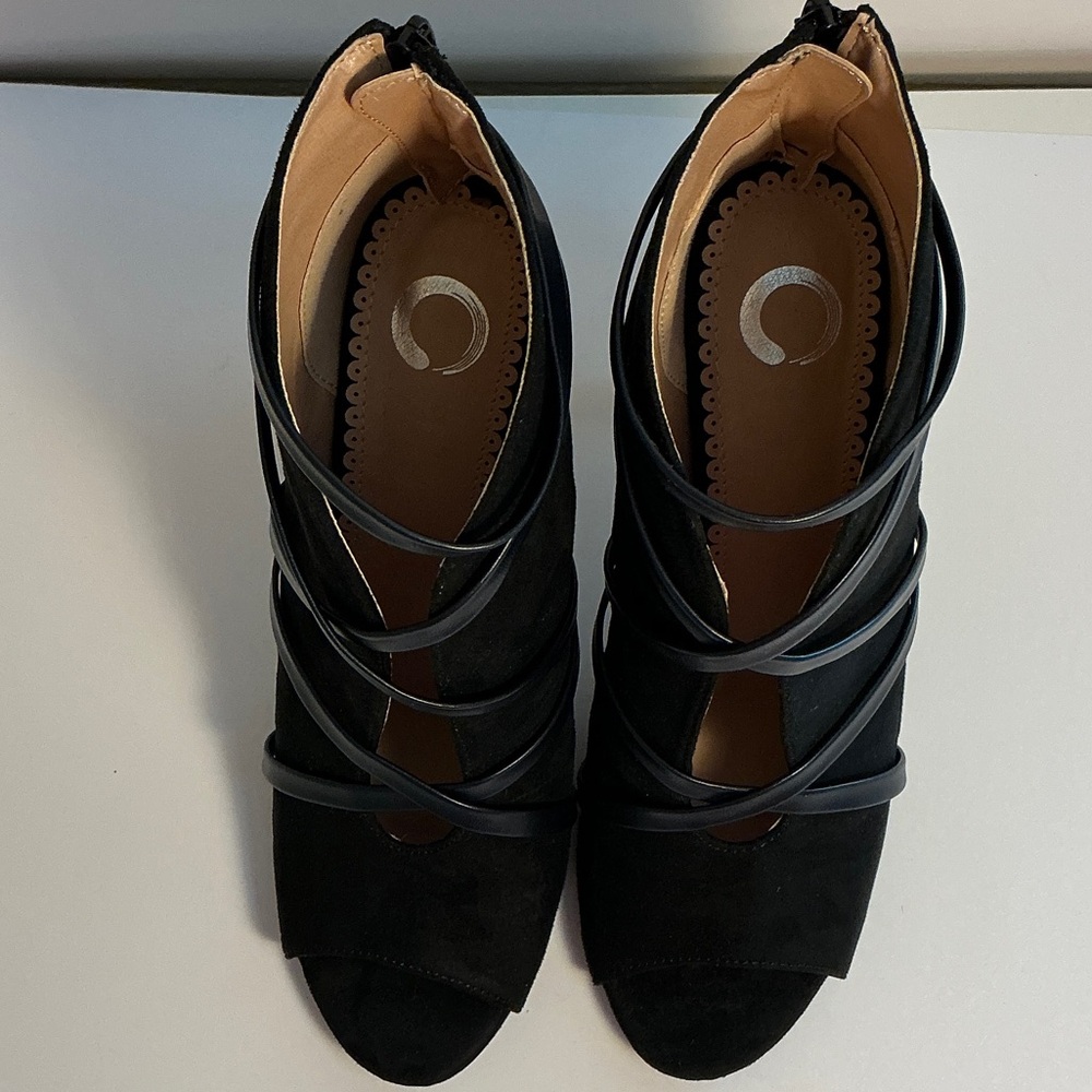 Journee Collection Samara - Picture 6 of 9